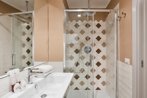 Reginella Suites image 34